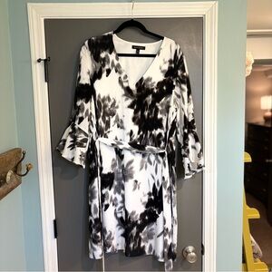 Banana Republic Monochrome Abstract Dress